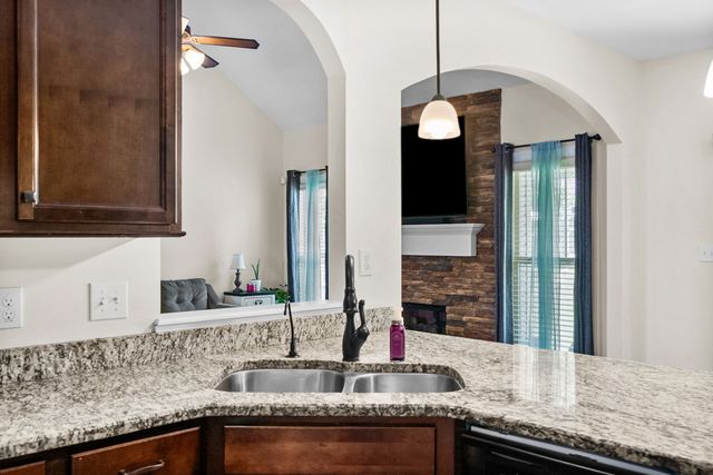 3515 Rabbit Run Trl, Adams, TN 37010
