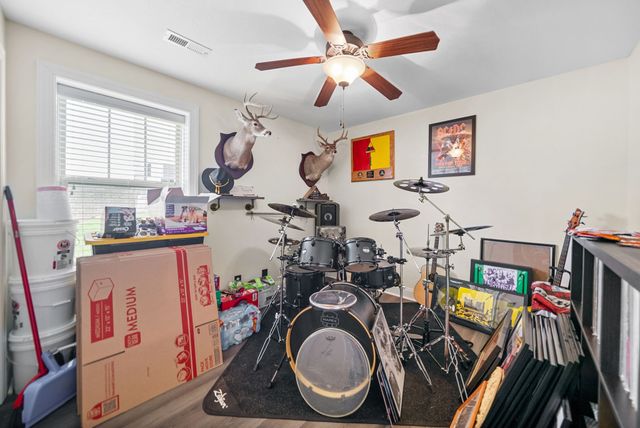 3515 Rabbit Run Trl, Adams, TN 37010