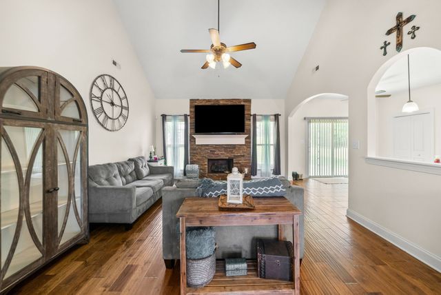 3515 Rabbit Run Trl, Adams, TN 37010