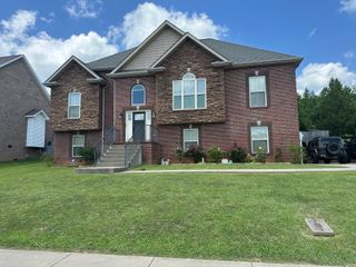 3515 Rabbit Run Trl, Adams, TN 37010