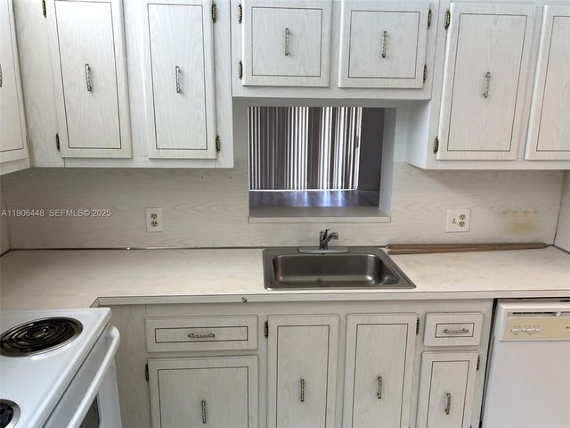 11905 NE 2nd Avenue C402, North Miami, FL 33161