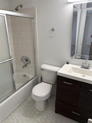 11905 NE 2nd Avenue C402, North Miami, FL 33161
