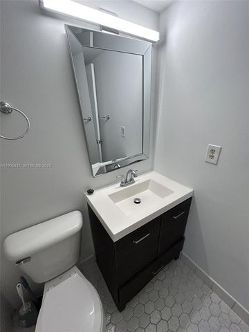 11905 NE 2nd Avenue C402, North Miami, FL 33161