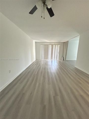 11905 NE 2nd Avenue C402, North Miami, FL 33161
