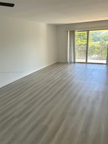 11905 NE 2nd Avenue C402, North Miami, FL 33161