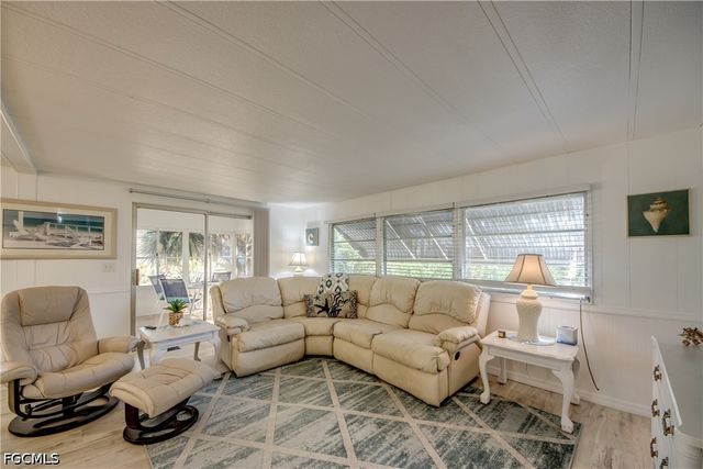 5510 Back Bay BEND, North Fort Myers, FL 33917