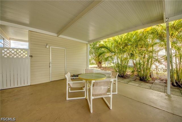 5510 Back Bay BEND, North Fort Myers, FL 33917