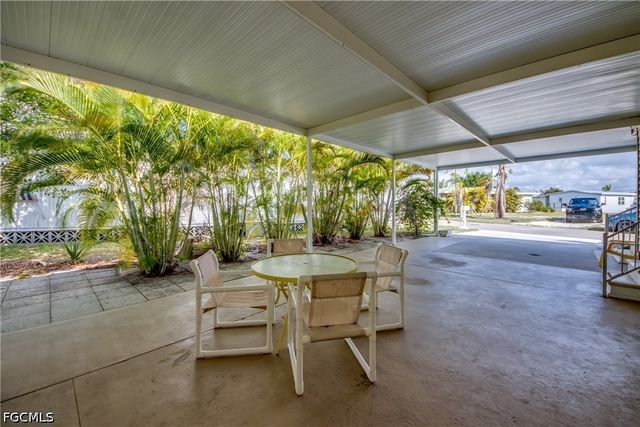 5510 Back Bay BEND, North Fort Myers, FL 33917
