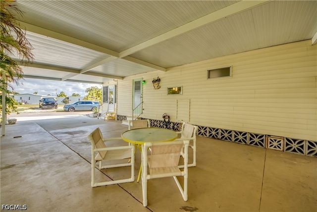 5510 Back Bay BEND, North Fort Myers, FL 33917
