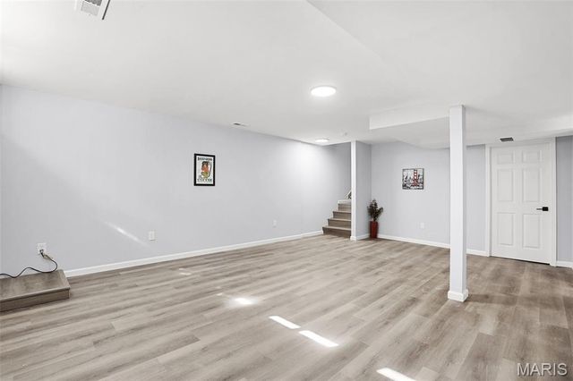1038 King Henry Court, Creve Coeur, MO 63146