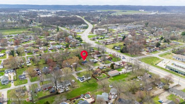 3218 Bridwell Dr, Louisville, KY 40216