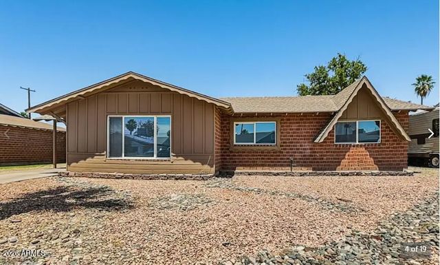 3520 W LAWRENCE Road, Phoenix, AZ 85019