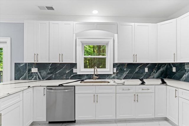2673 Royal Oak Court, Acworth, GA 30102