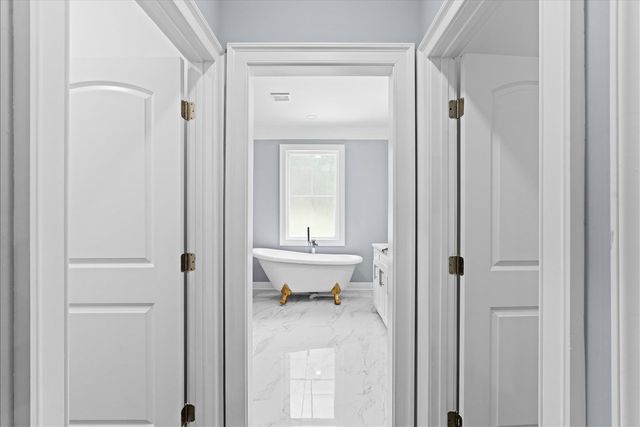 2673 Royal Oak Court, Acworth, GA 30102