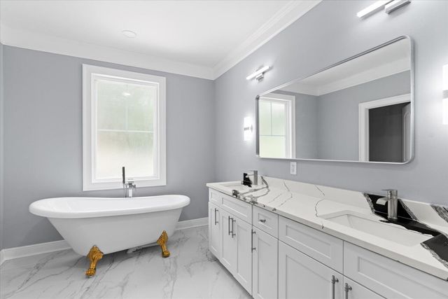2673 Royal Oak Court, Acworth, GA 30102