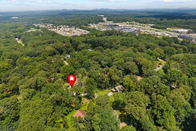 2673 Royal Oak Court, Acworth, GA 30102