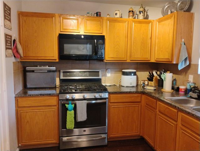 25006 Silent Meadow Court, Tomball, TX 77375