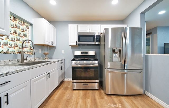 29083 Hook Creek, Cedar Glen, CA 92321