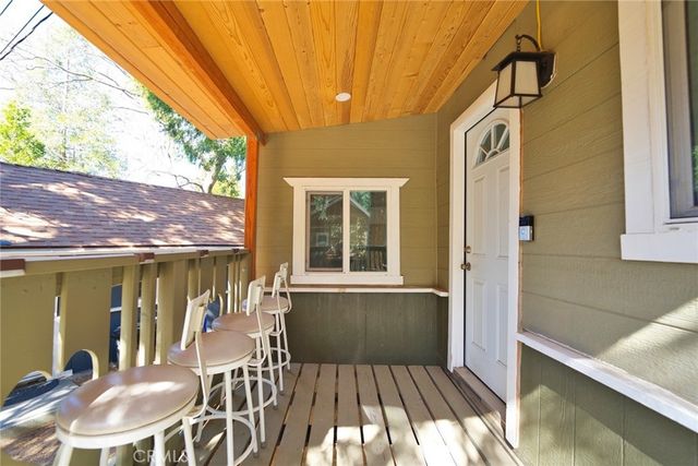 29083 Hook Creek, Cedar Glen, CA 92321