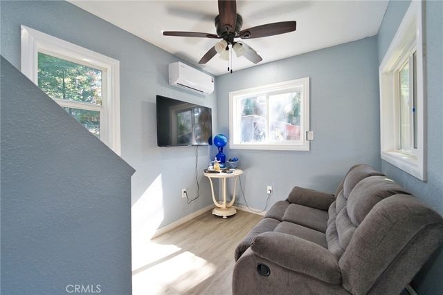 29083 Hook Creek, Cedar Glen, CA 92321