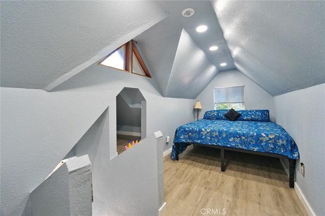 29083 Hook Creek, Cedar Glen, CA 92321