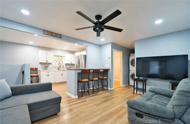 29083 Hook Creek, Cedar Glen, CA 92321