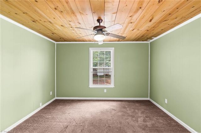 1512 Hampton Street, Lexington, NC 27295
