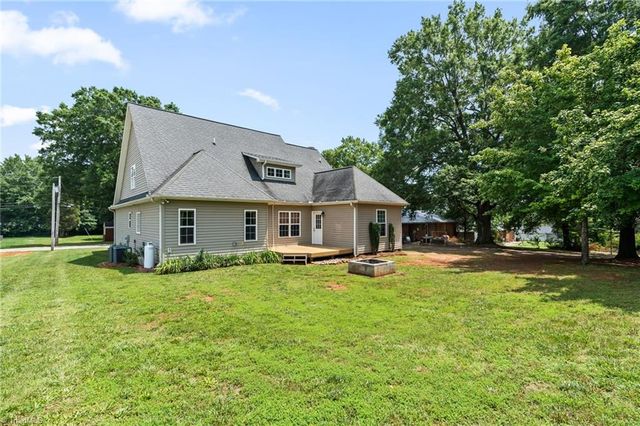 1512 Hampton Street, Lexington, NC 27295