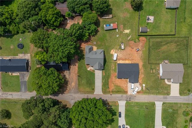 1512 Hampton Street, Lexington, NC 27295
