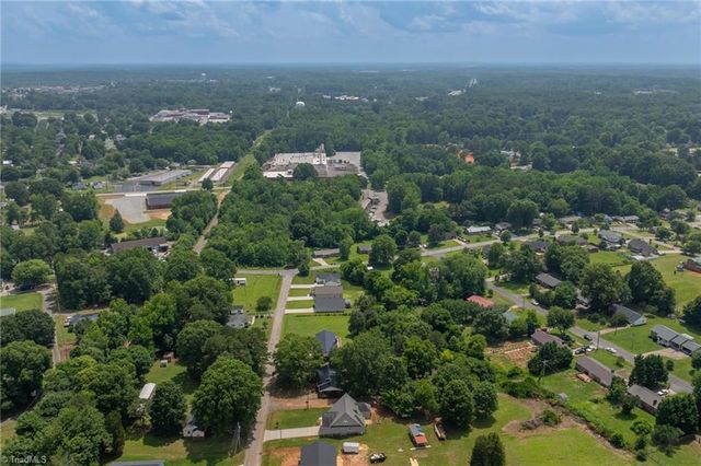 1512 Hampton Street, Lexington, NC 27295