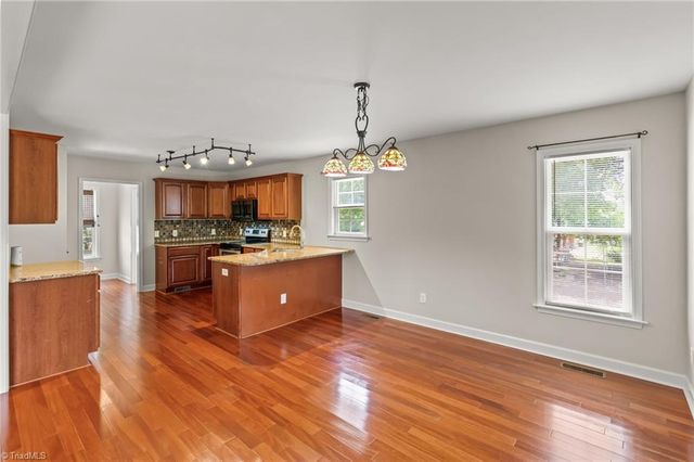 1512 Hampton Street, Lexington, NC 27295
