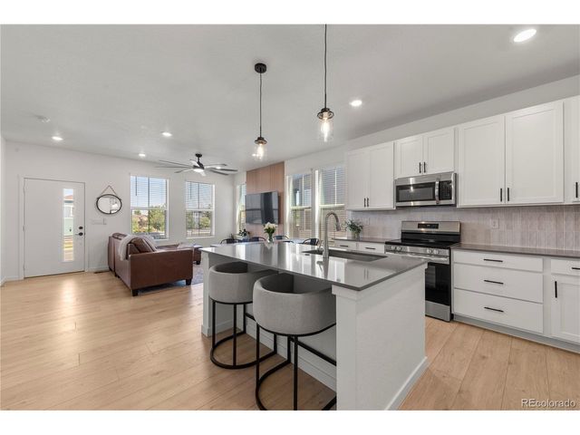 9152 Gladiola Way A, Arvada, CO 80005