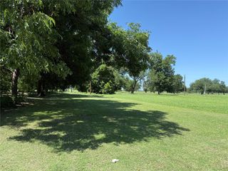912 W Logan Avenue, Guthrie, OK 73044