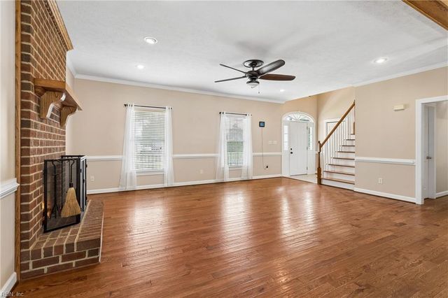 4120 Park ST, Hayes, VA 23072