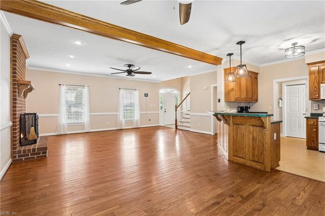 4120 Park ST, Hayes, VA 23072