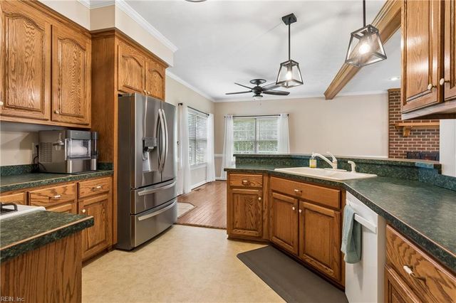 4120 Park ST, Hayes, VA 23072