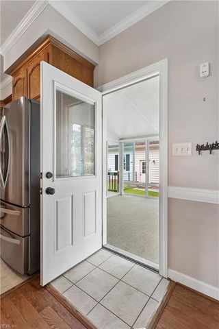 4120 Park ST, Hayes, VA 23072