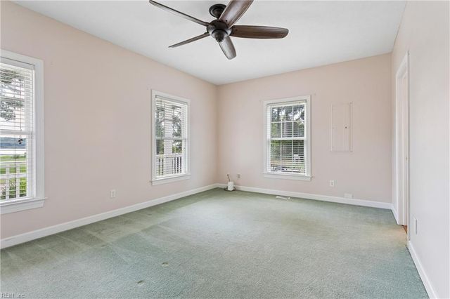 4120 Park ST, Hayes, VA 23072