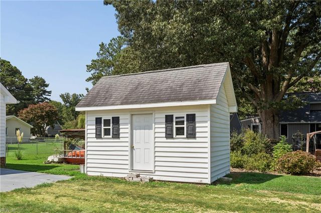 4120 Park ST, Hayes, VA 23072