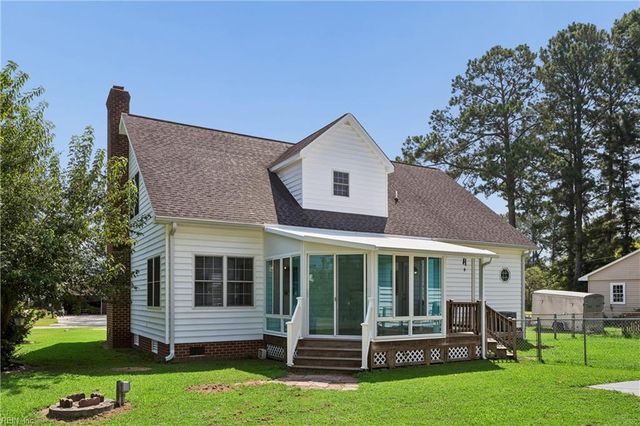 4120 Park ST, Hayes, VA 23072