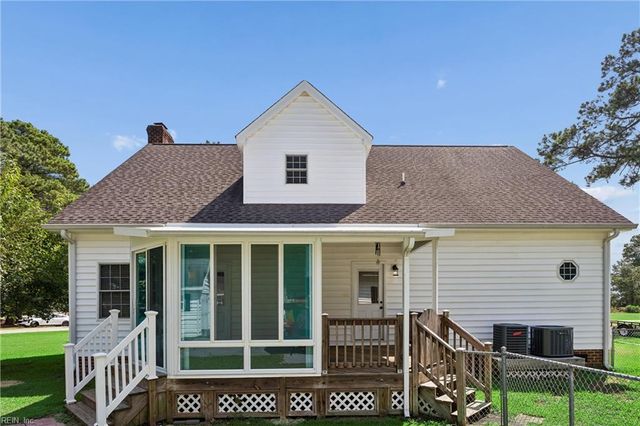 4120 Park ST, Hayes, VA 23072