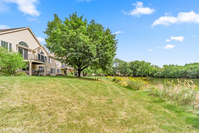 30W111 Fairfax Court 30w111, Warrenville, IL 60555