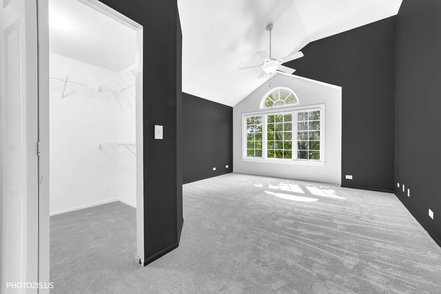 30W111 Fairfax Court 30w111, Warrenville, IL 60555