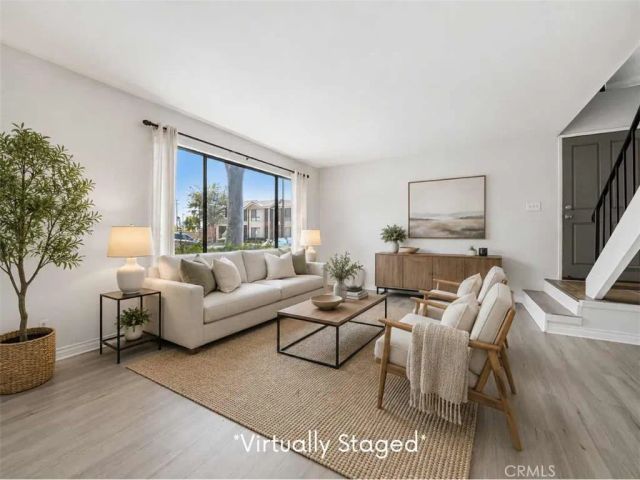 956 S Downey Place, Anaheim, CA 92804