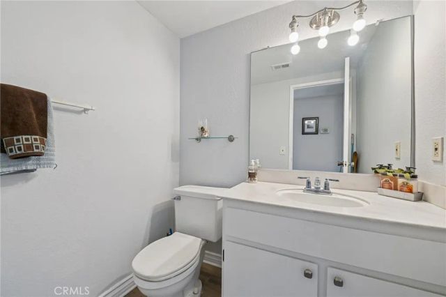 956 S Downey Place, Anaheim, CA 92804