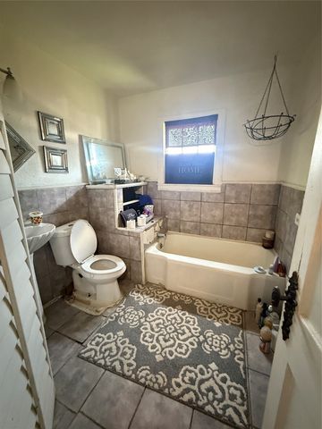 311 S Ebrite Street, Mesquite, TX 75149