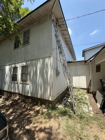 311 S Ebrite Street, Mesquite, TX 75149