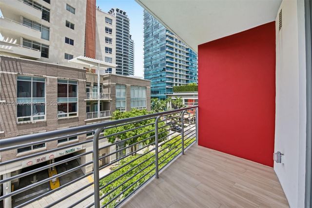 90 NE 32nd ST 414, Miami, FL 33137
