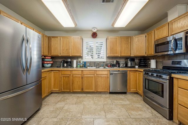 1030 Crossley Lane, Las Cruces, NM 88005