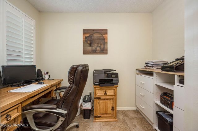 1030 Crossley Lane, Las Cruces, NM 88005